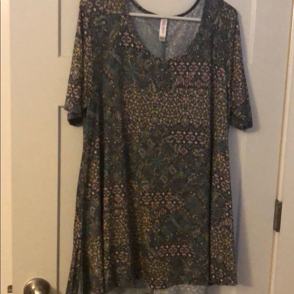 Lularoe shirt